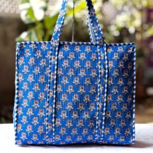 Large-shopping-tote-bag-with-zip-closure-handle-blue-floral-print at YOD