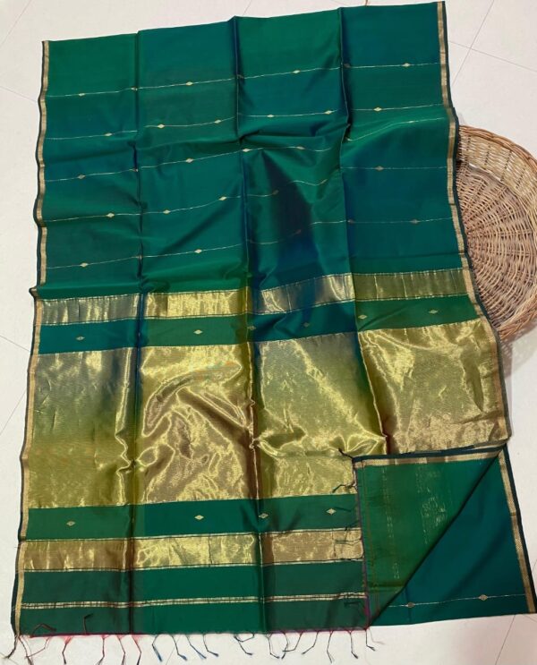 Dual Tone Maheshwari Silk Saree